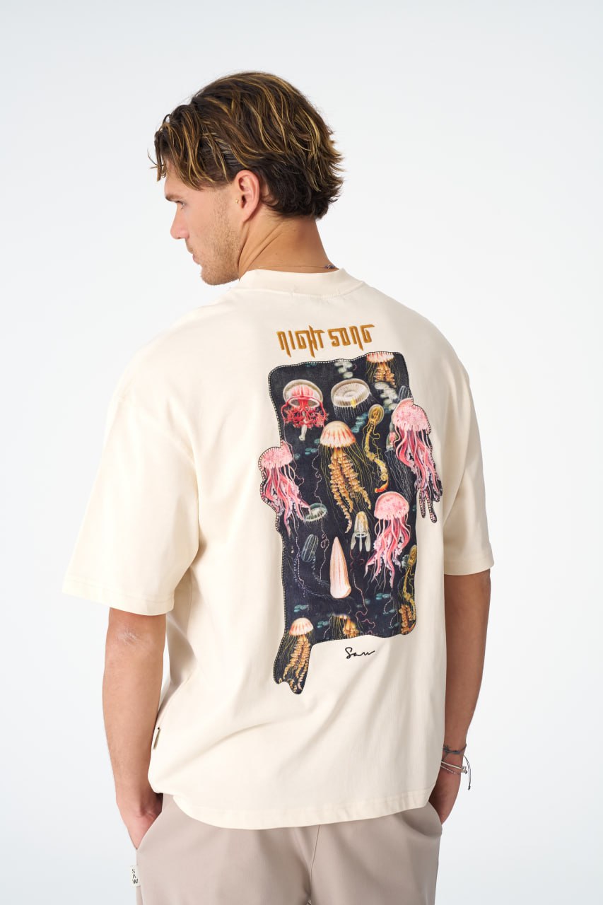 Night Song Jellyfish Graphic Oversize Cotton Tee