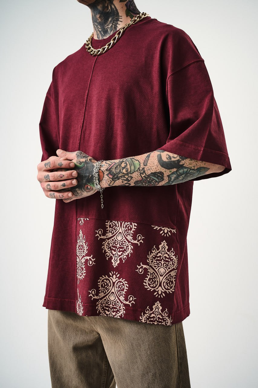 Oversize Cotton Tee - Ornate Pattern Graphic Print Shirt