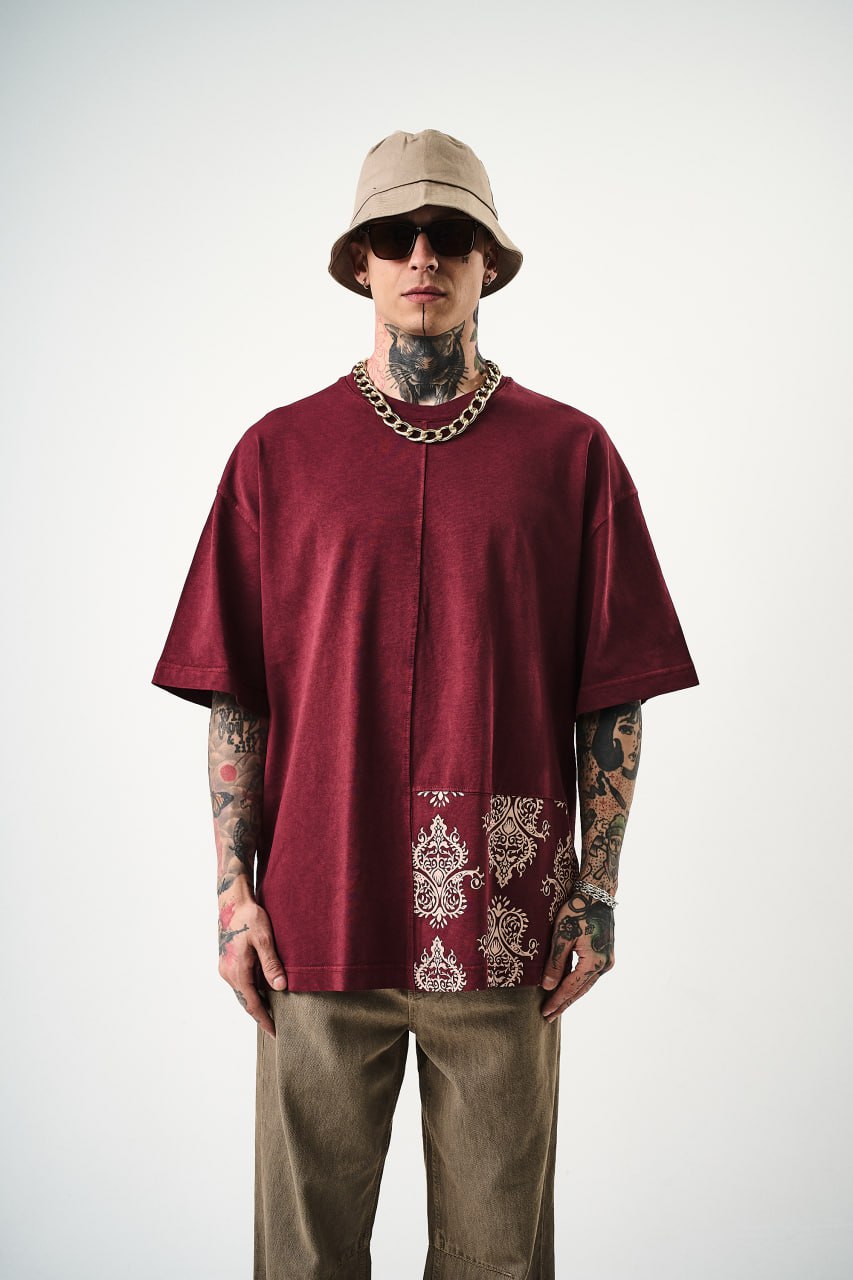 Oversize Cotton Tee - Ornate Pattern Graphic Print Shirt