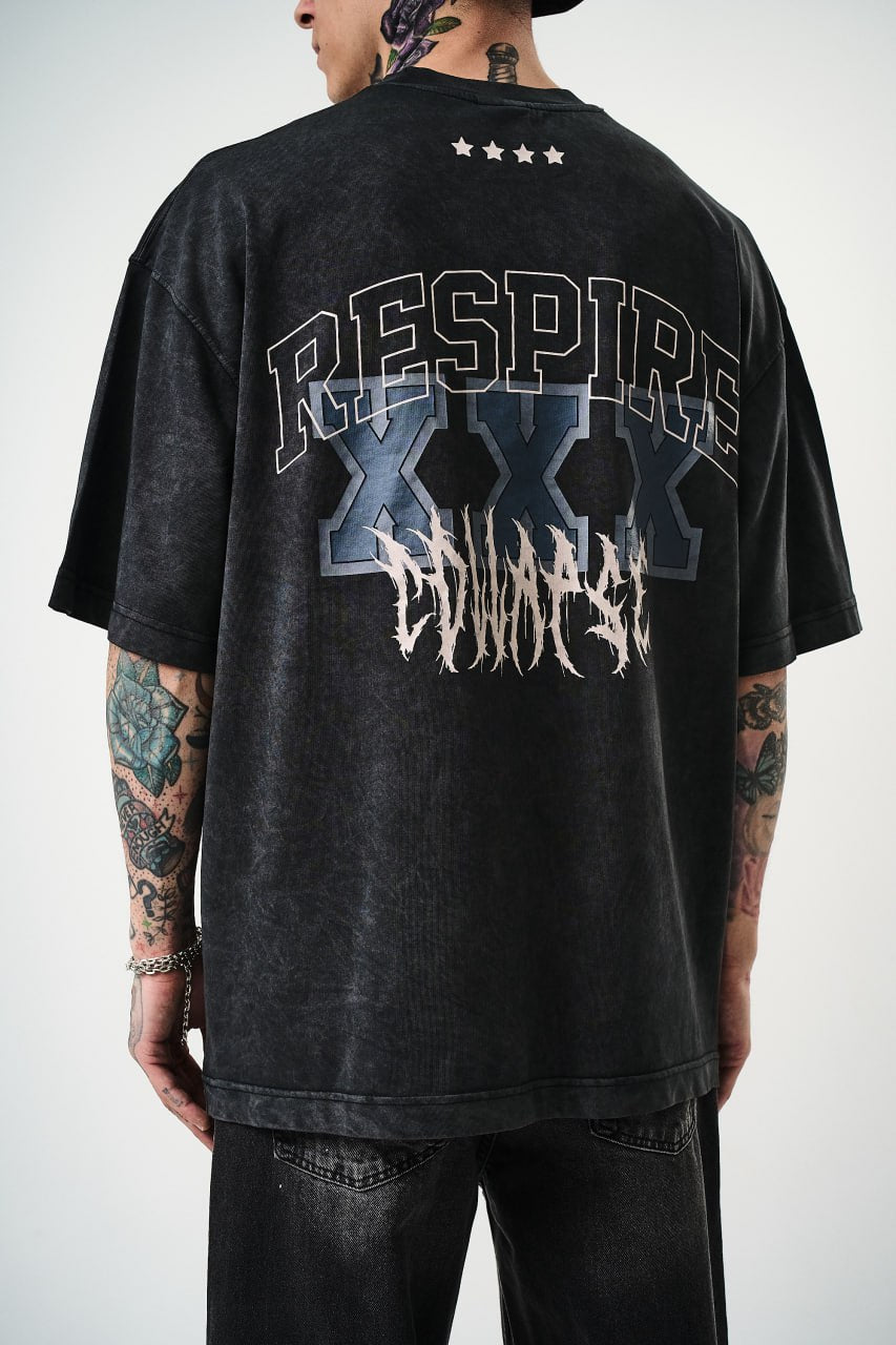 Oversize Cotton Tee - "RESPIRA" Graphic Print with Stars