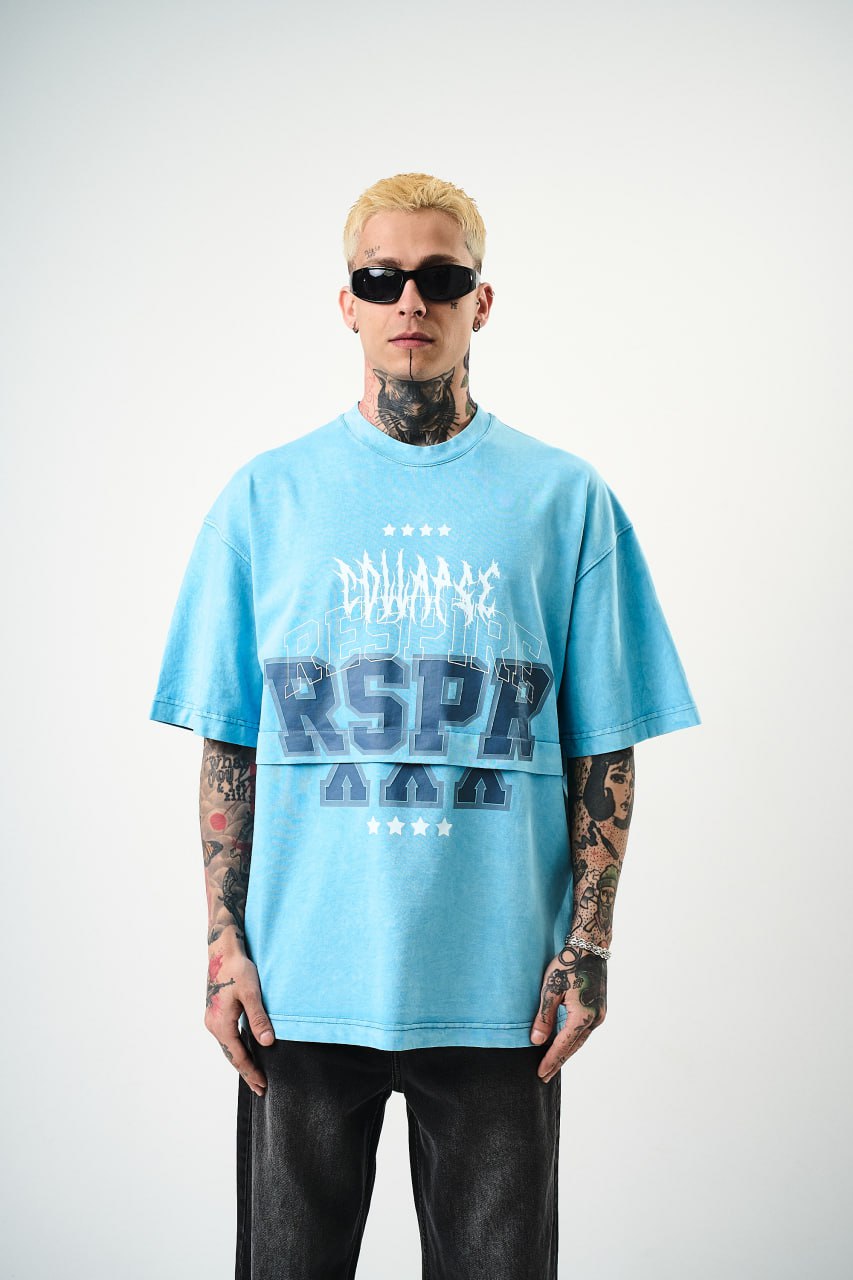 Oversize Cotton Tee - "RESPIRA" Graphic Print with Stars