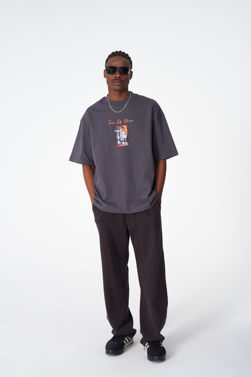 Time Of Chaos Vase Graphic Oversize Cotton Tee