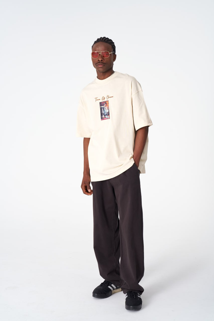 Time Of Chaos Vase Graphic Oversize Cotton Tee