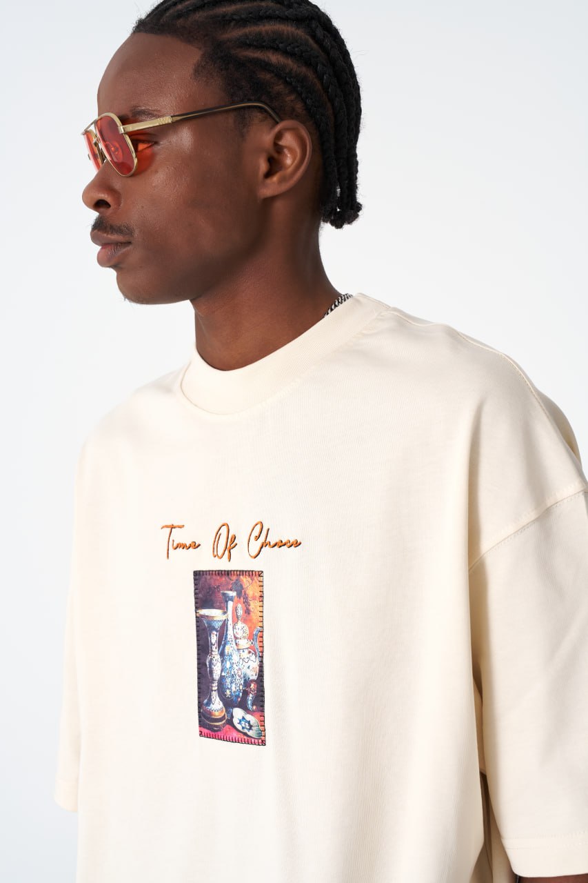 Time Of Chaos Vase Graphic Oversize Cotton Tee