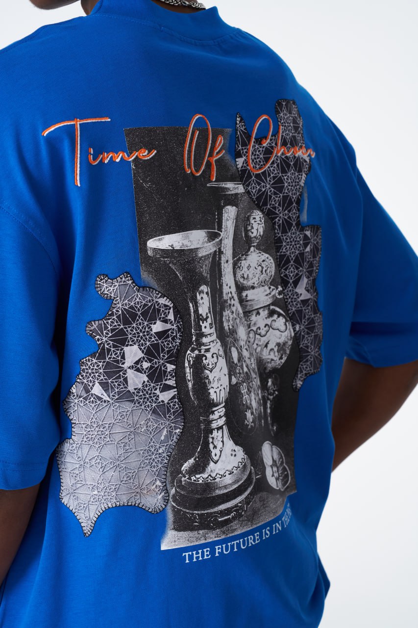 Time Of Chaos Vase Graphic Oversize Cotton Tee