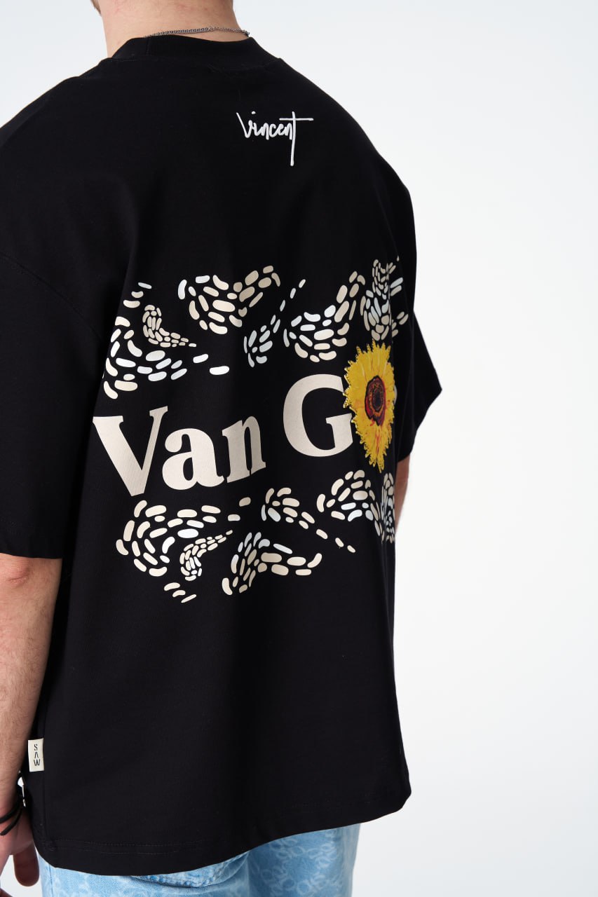 Oversize Cotton Tee / Vincent Van Gogh Artist Name & Art Print