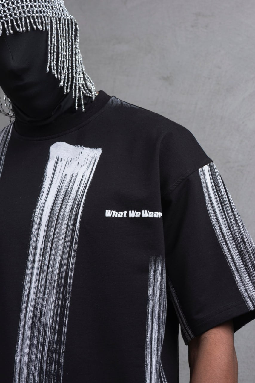 Oversize Graphic Cotton Tee - Abstract Vertical Stroke Print