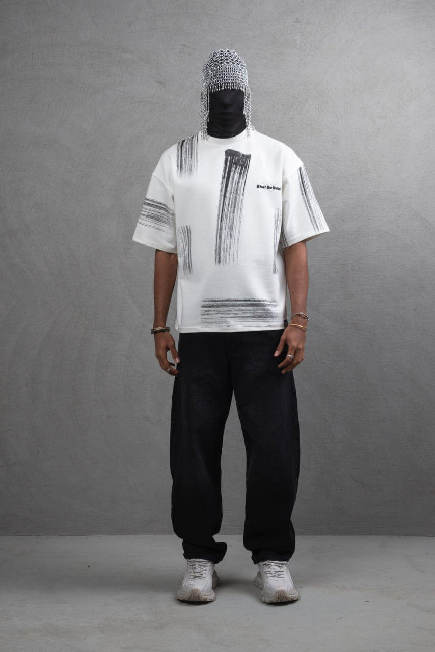 Oversize Graphic Cotton Tee - Abstract Vertical Stroke Print