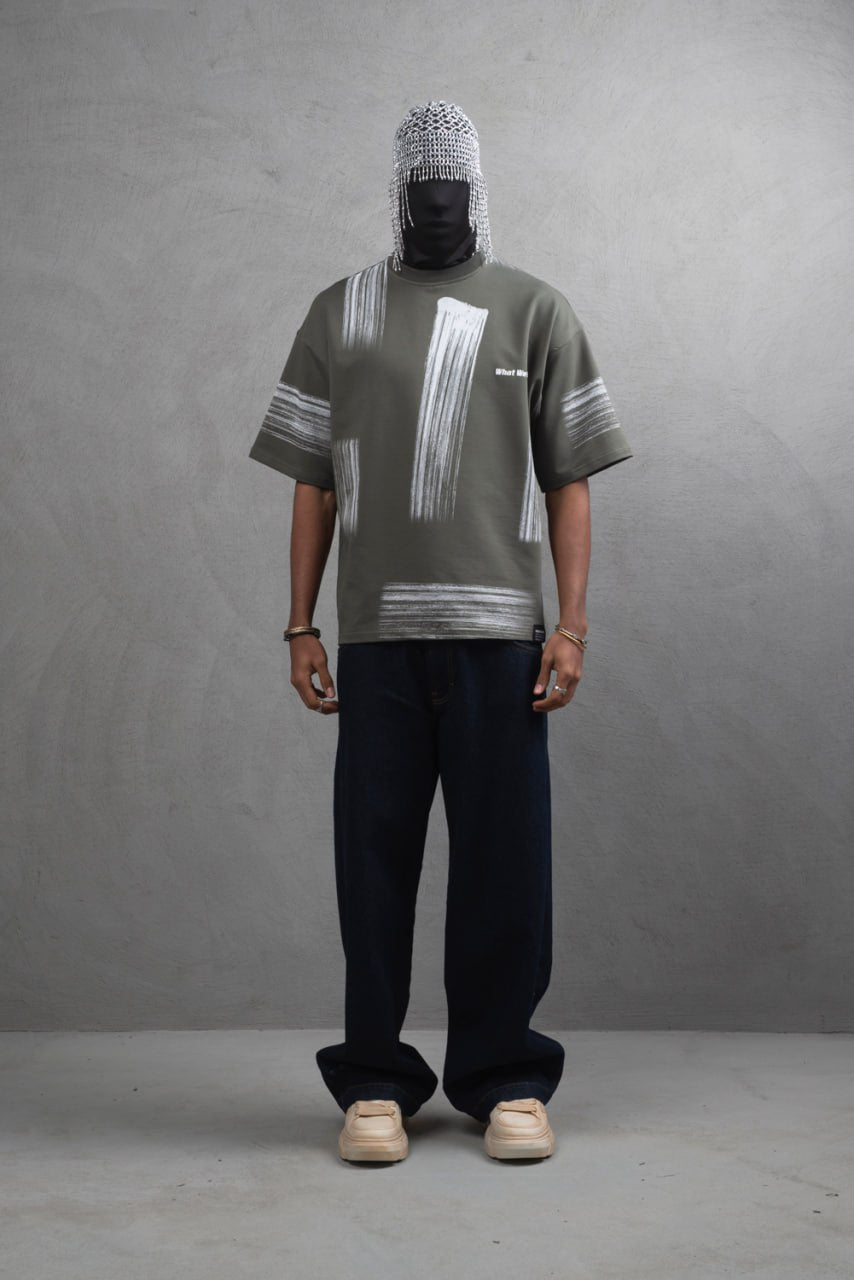 Oversize Graphic Cotton Tee - Abstract Vertical Stroke Print