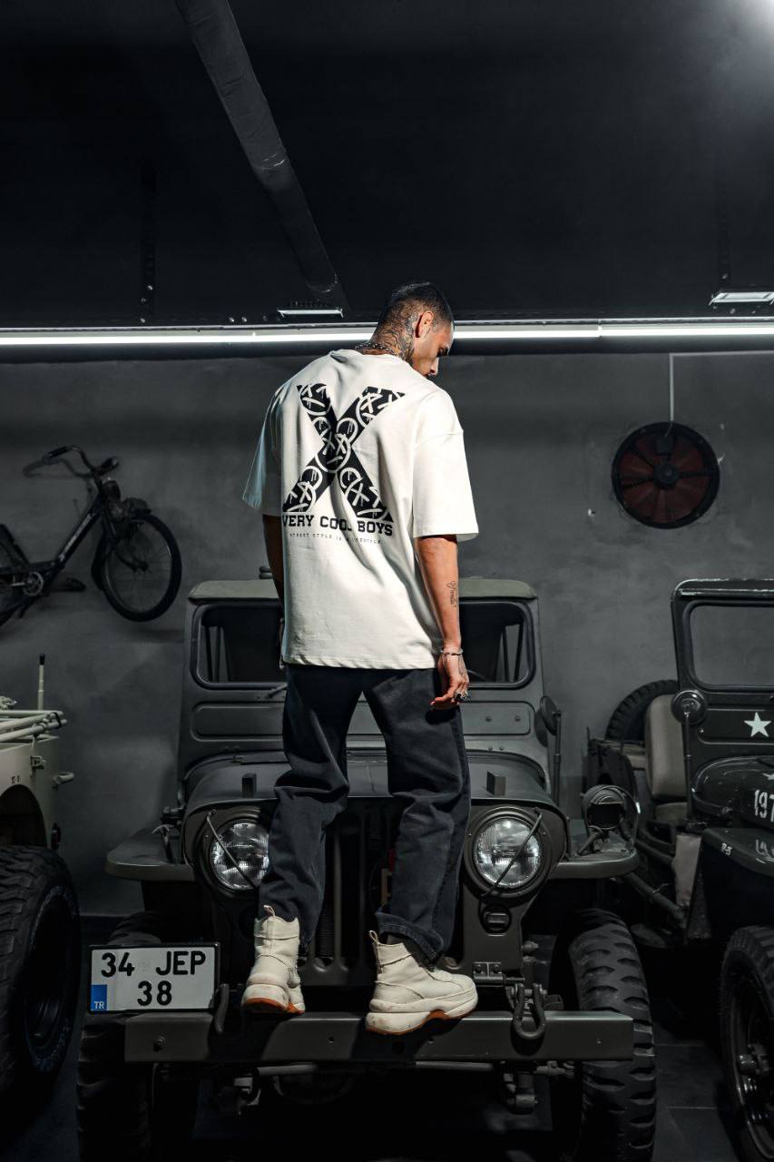 Oversize Graphic Cotton Tee – X Smileys / Very Cool Boys Print