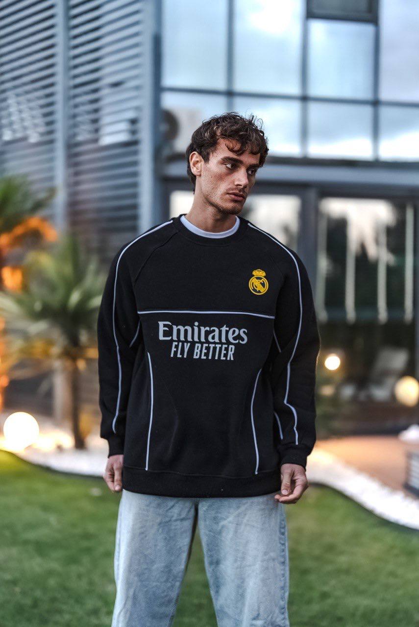 Real Madrid Oversized Sweatshirt - Black and White Options for Fans