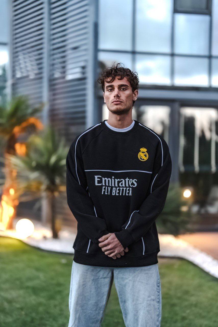 Real Madrid Oversized Sweatshirt - Black and White Options for Fans