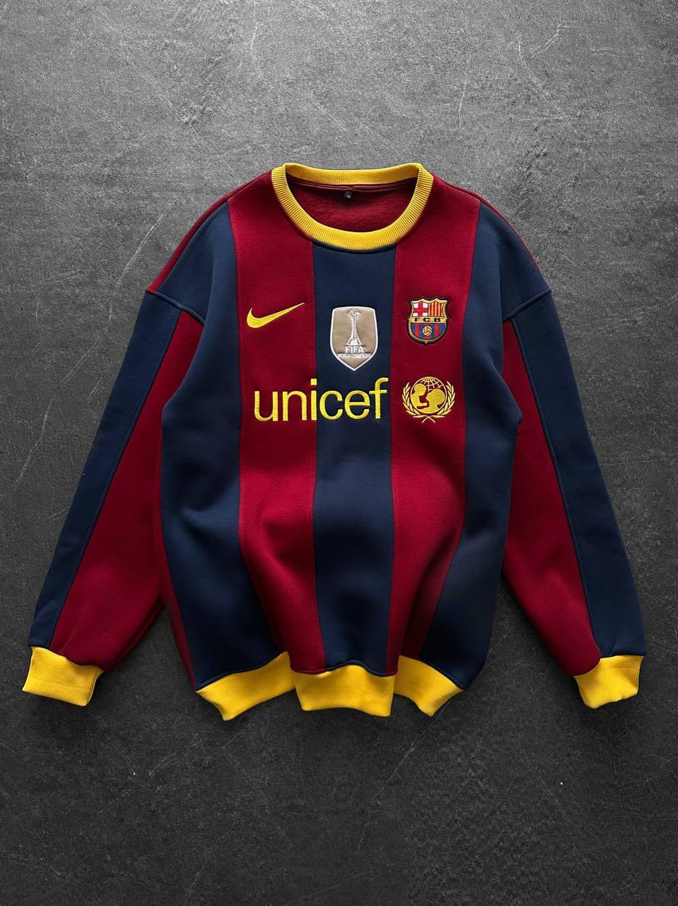FC Barcelona 2009 "Sextuple" Retro Sweatshirt.