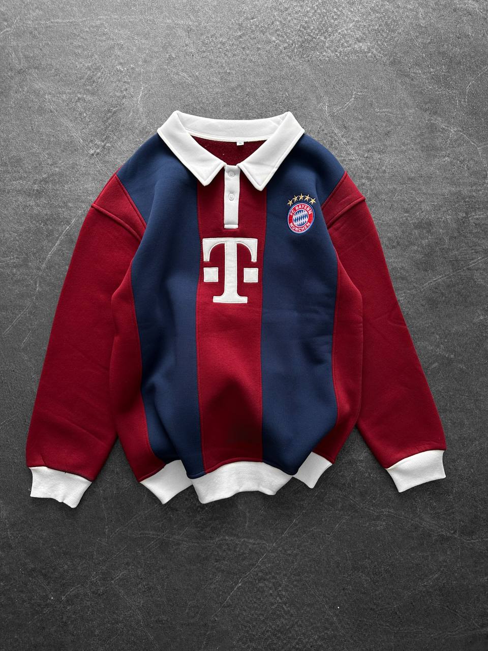 FC Bayern Munich Retro Polo Sweatshirt – Oversized Blokecore Football Style