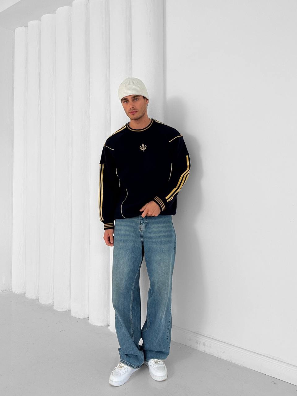 Retro Piped Crewneck Sweatshirt