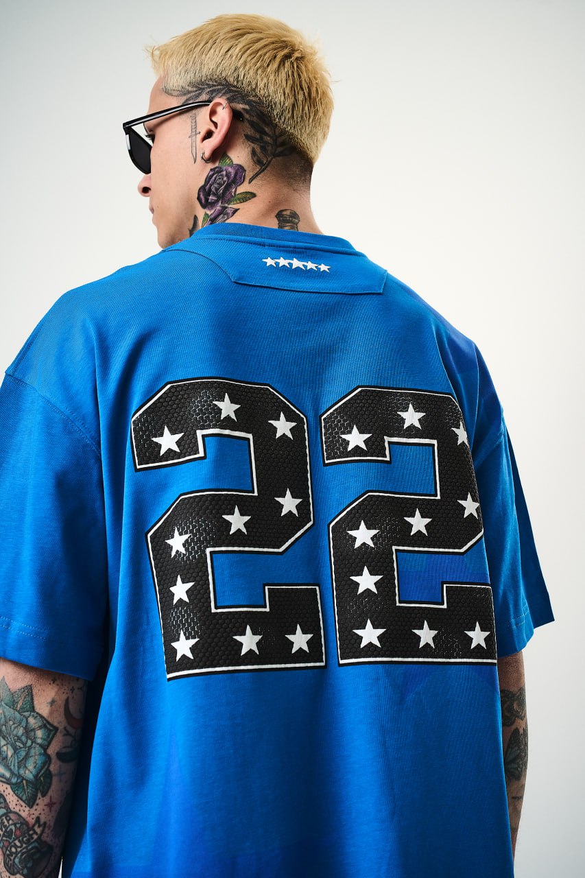 Men's Oversize 'STARZ / 22' Graphic T-Shirt - Streetwear Star Print Tee