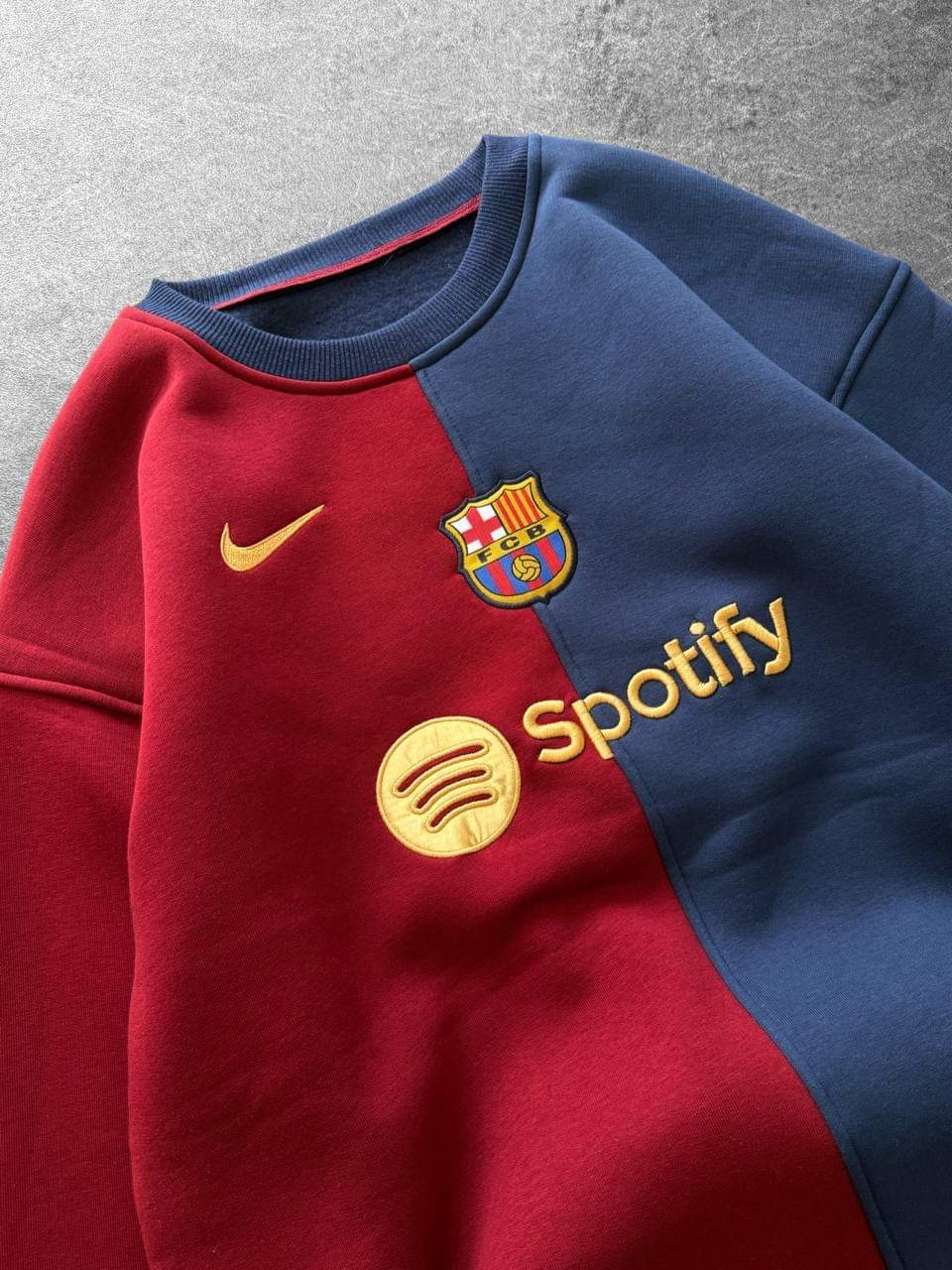 Oversized FC Barcelona Spotify sponsor crewneck with color-block design – Withinblack blokecore