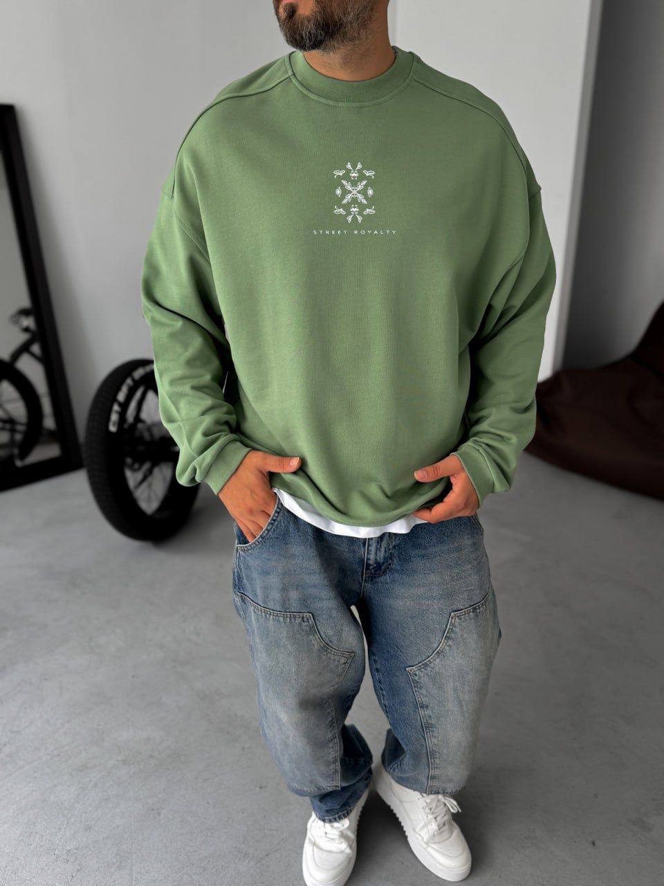 Street Royalty Oversize Sweatshirt