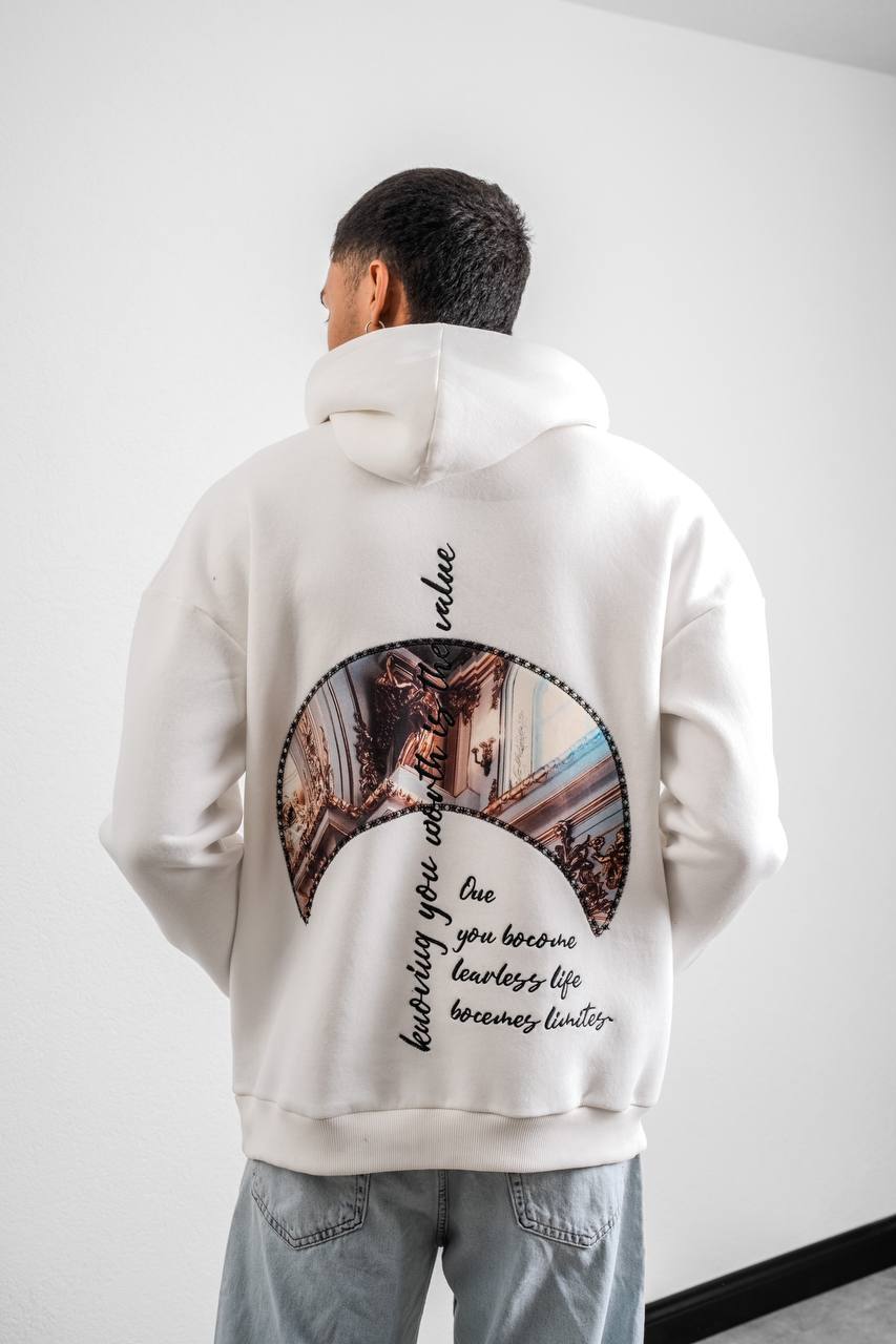 Unisex Oversize Hoodie with Artistic Print – Modern Streetwear Style