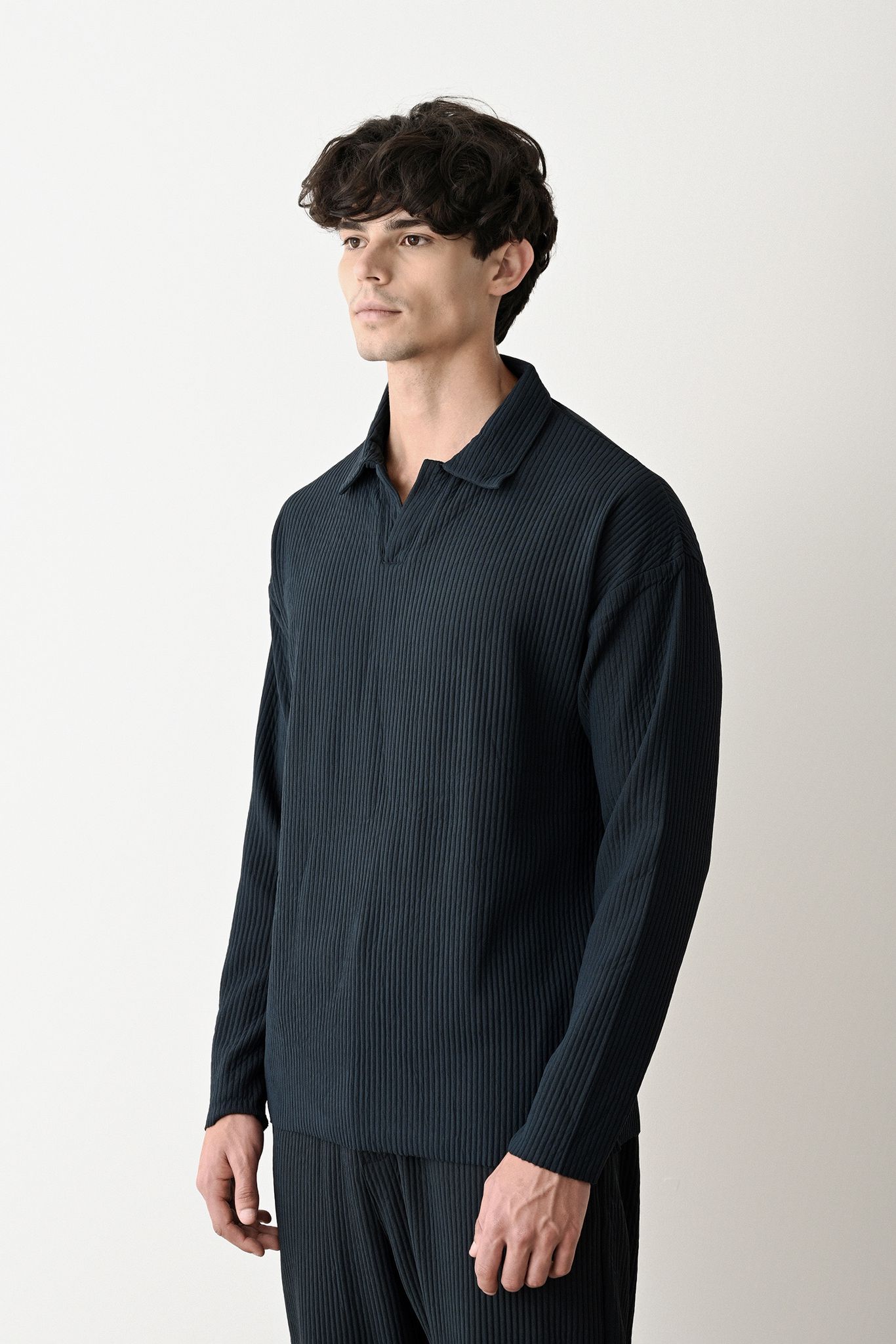 Collared Oversized Knitwear