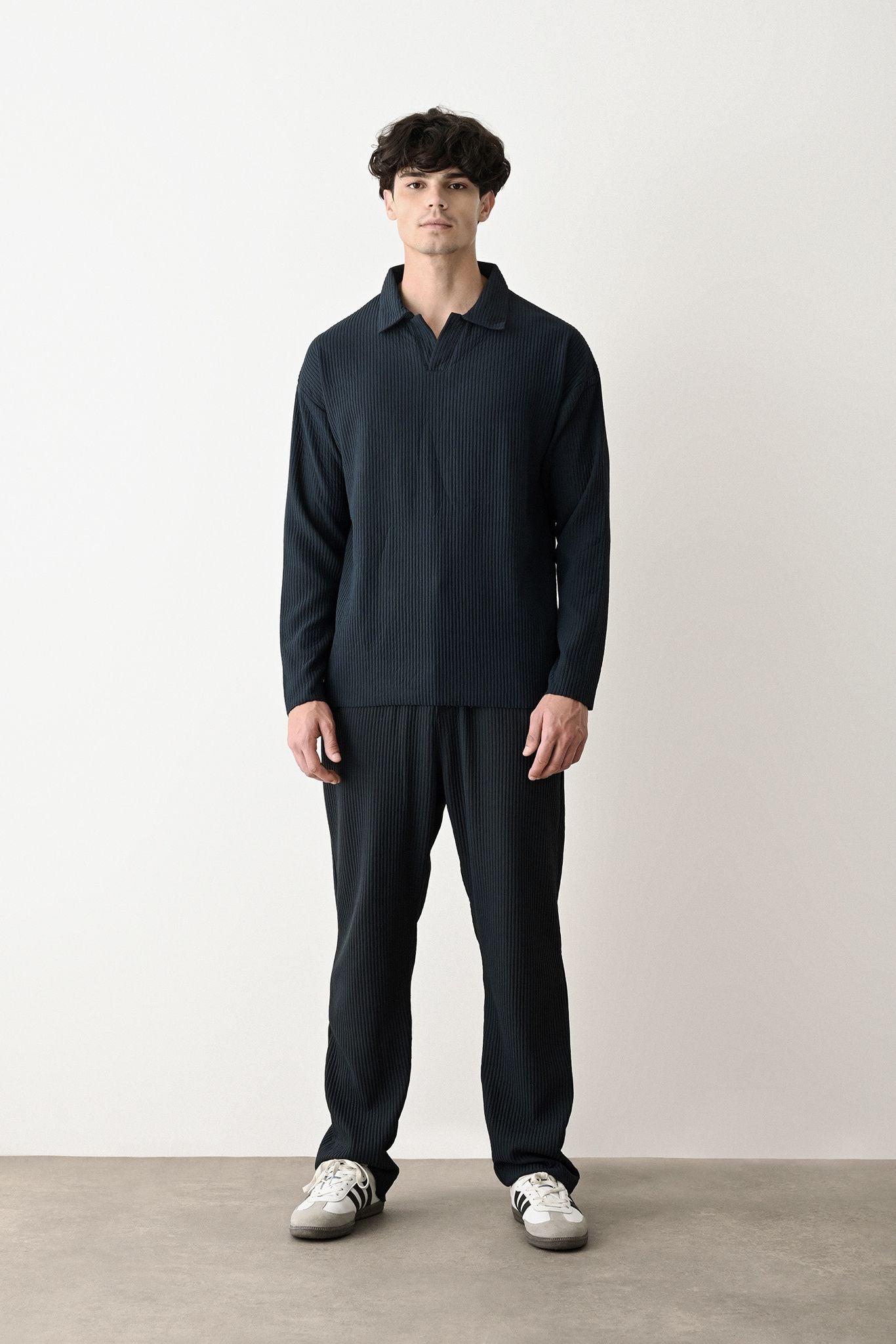 Collared Oversized Knitwear