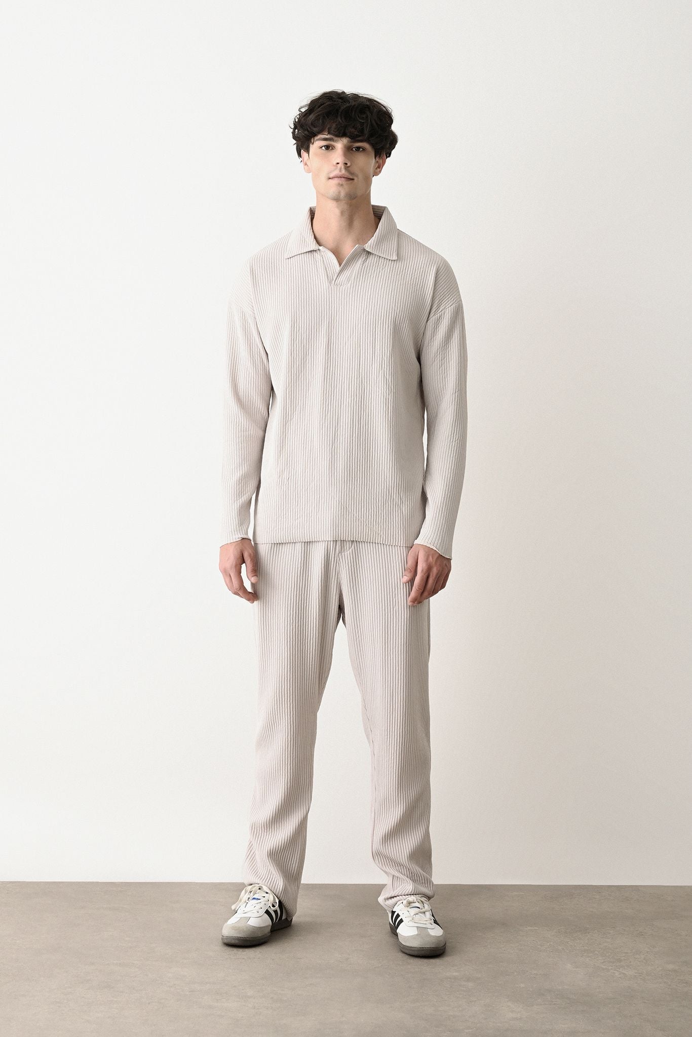 Collared Oversized Knitwear