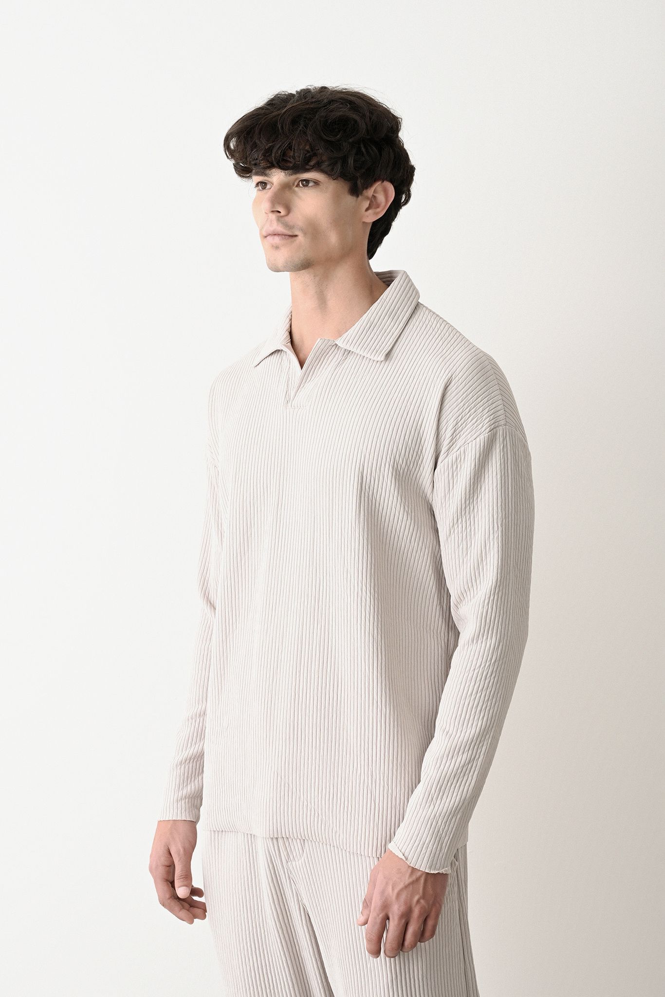 Collared Oversized Knitwear