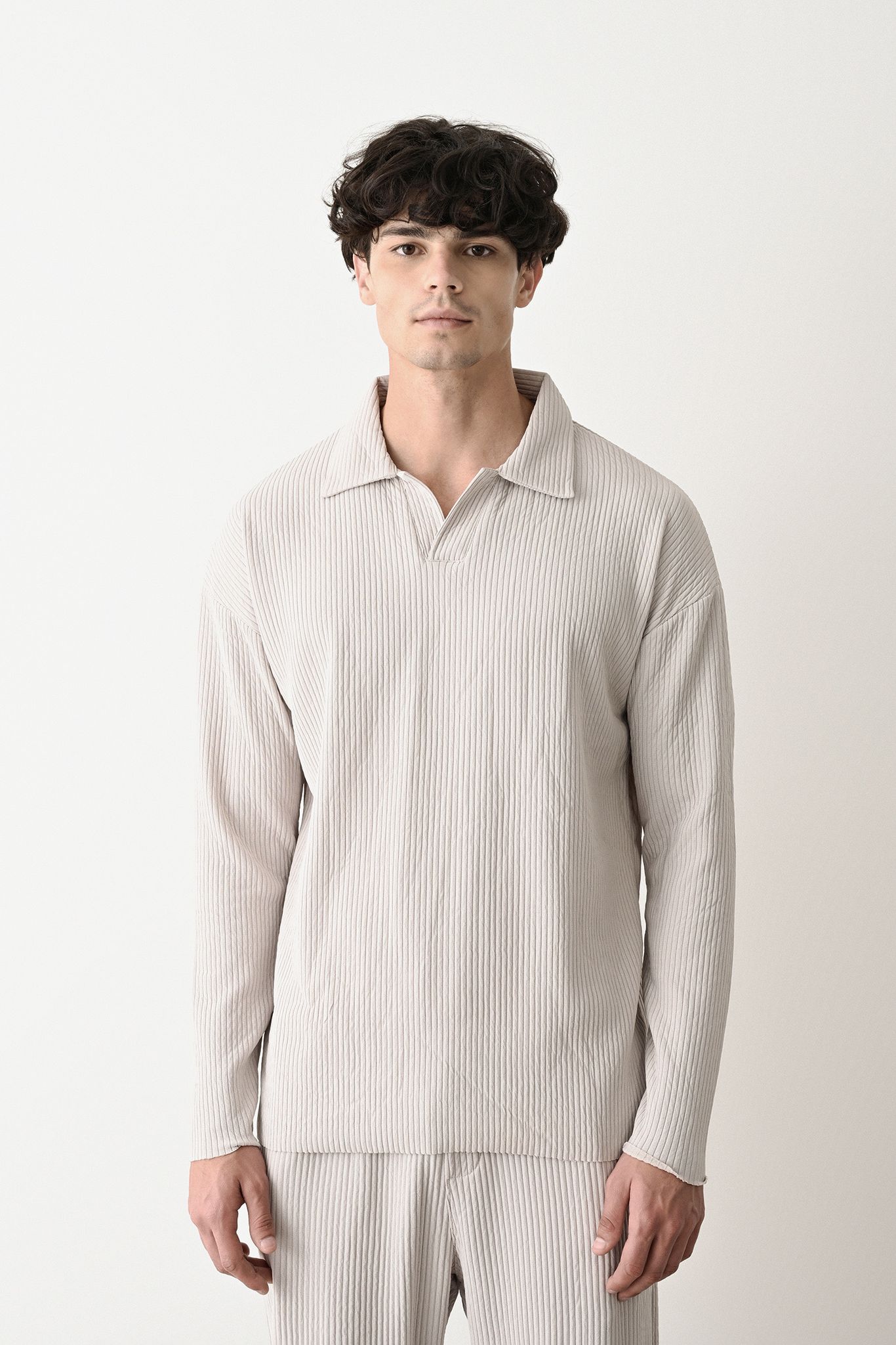 Collared Oversized Knitwear