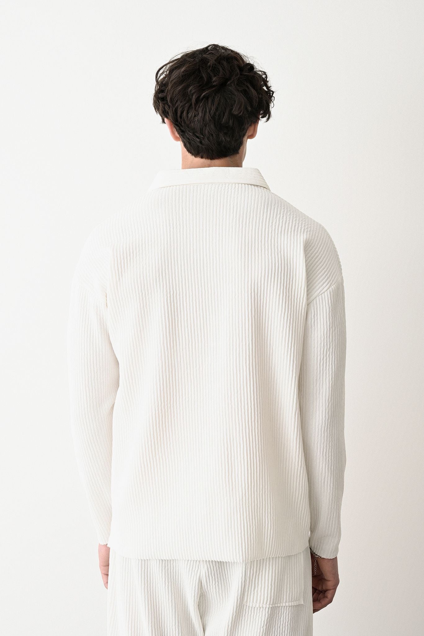 Collared Oversized Knitwear