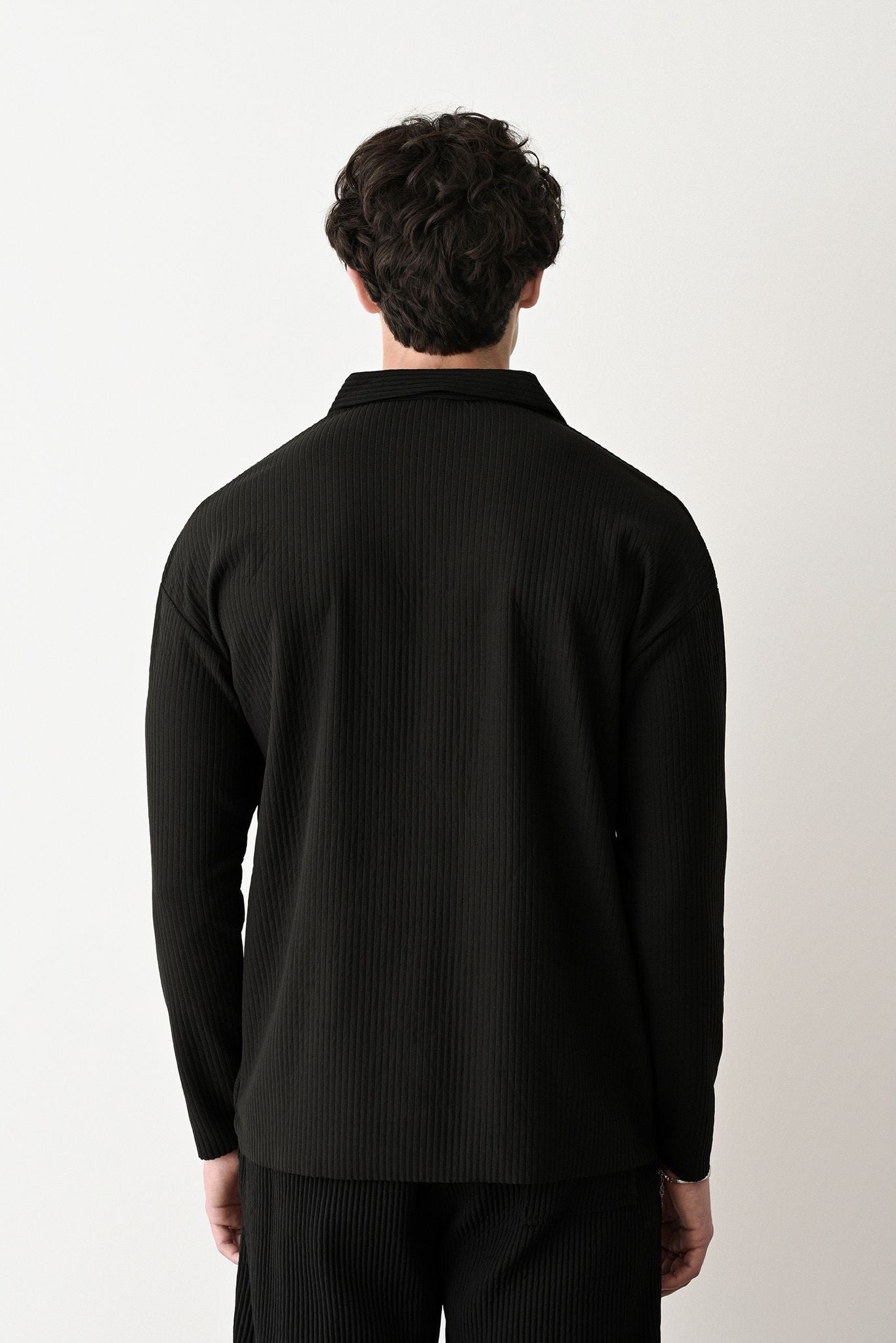 Collared Oversized Knitwear