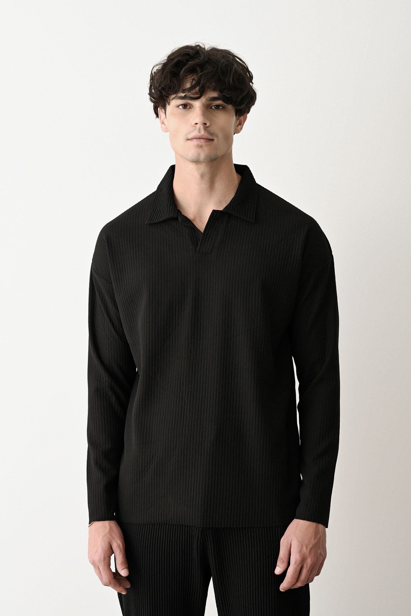 Collared Oversized Knitwear