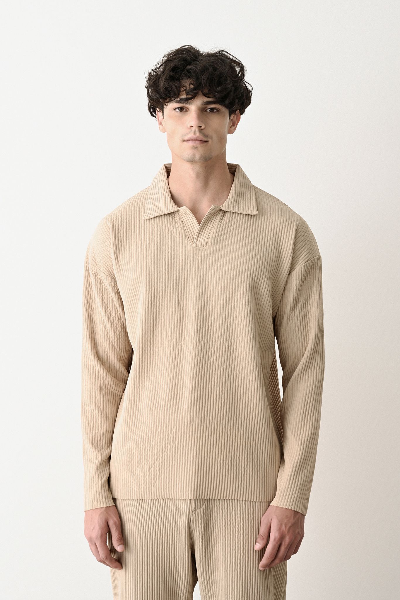 Collared Oversized Knitwear