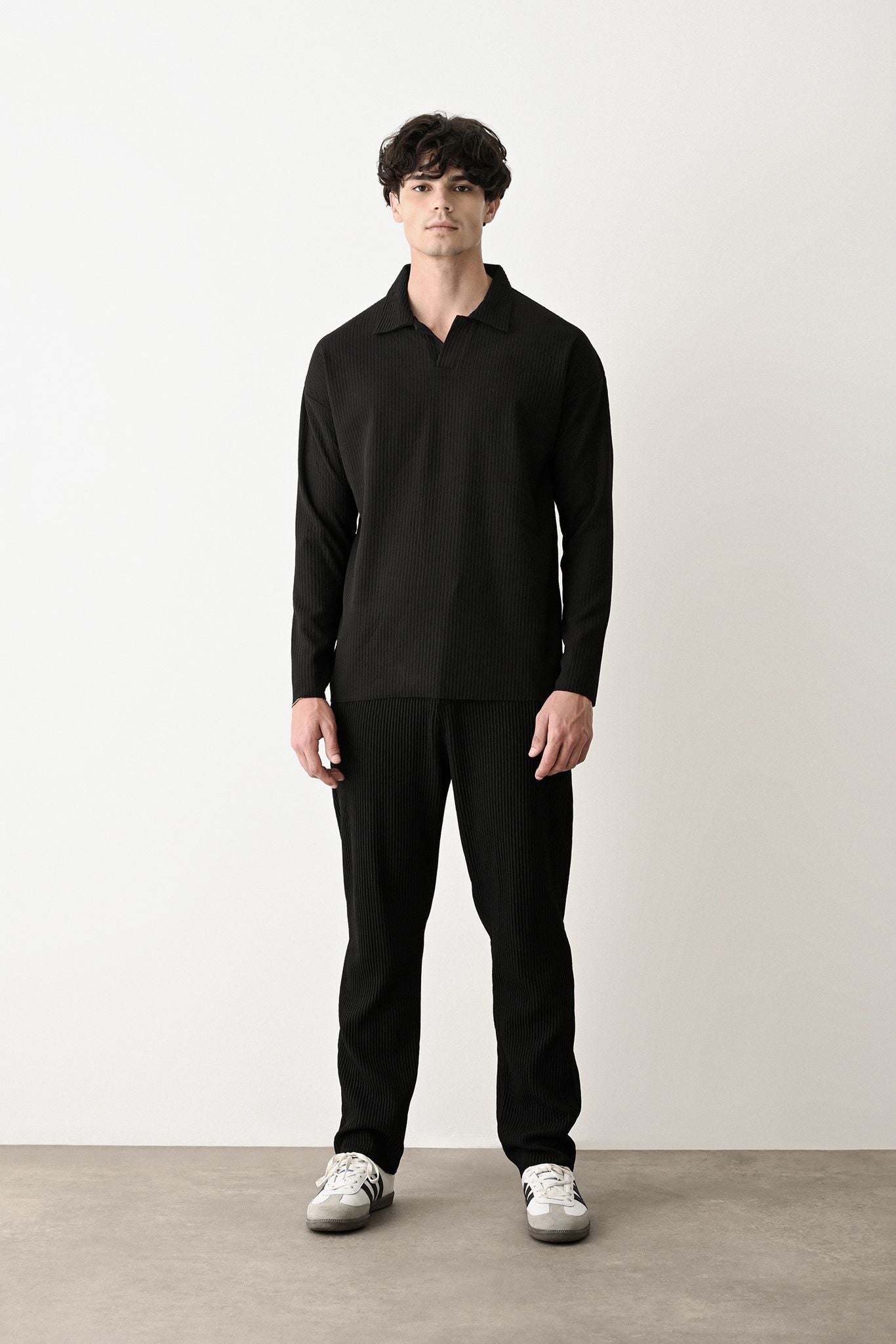 Collared Oversized Knitwear