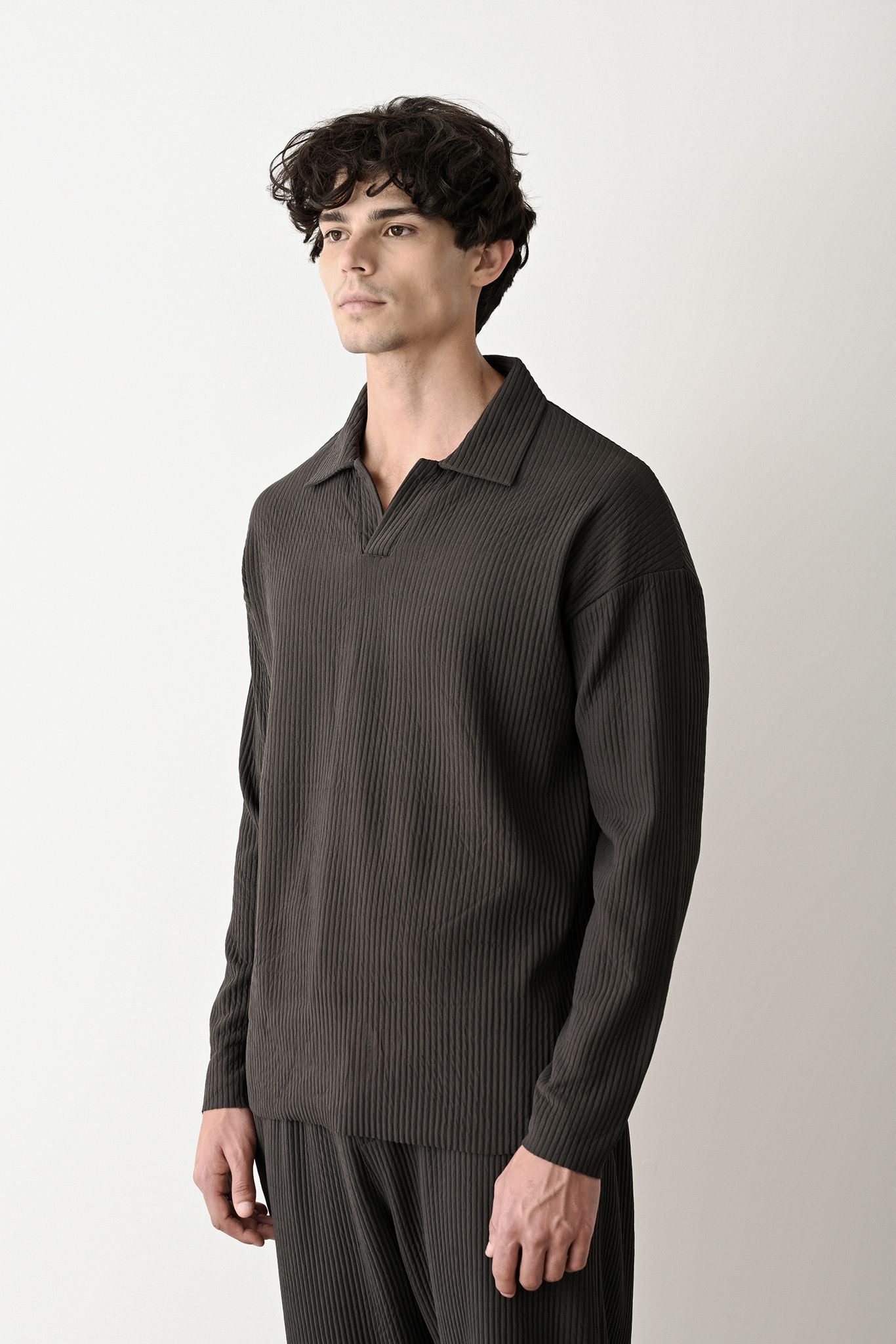 Collared Oversized Knitwear