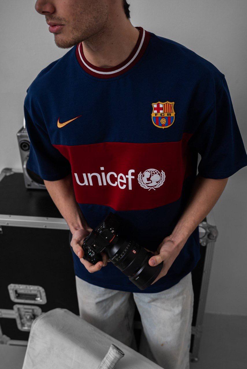 FC Barcelona UNICEFT-Shirt - Support Children's Rights - Charity Tee