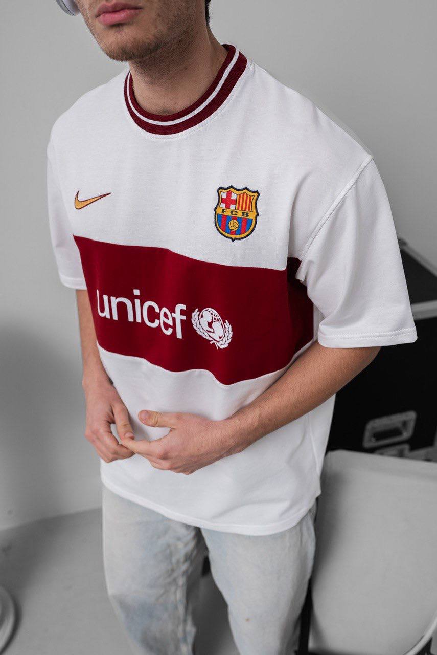 FC Barcelona UNICEFT-Shirt - Support Children's Rights - Charity Tee