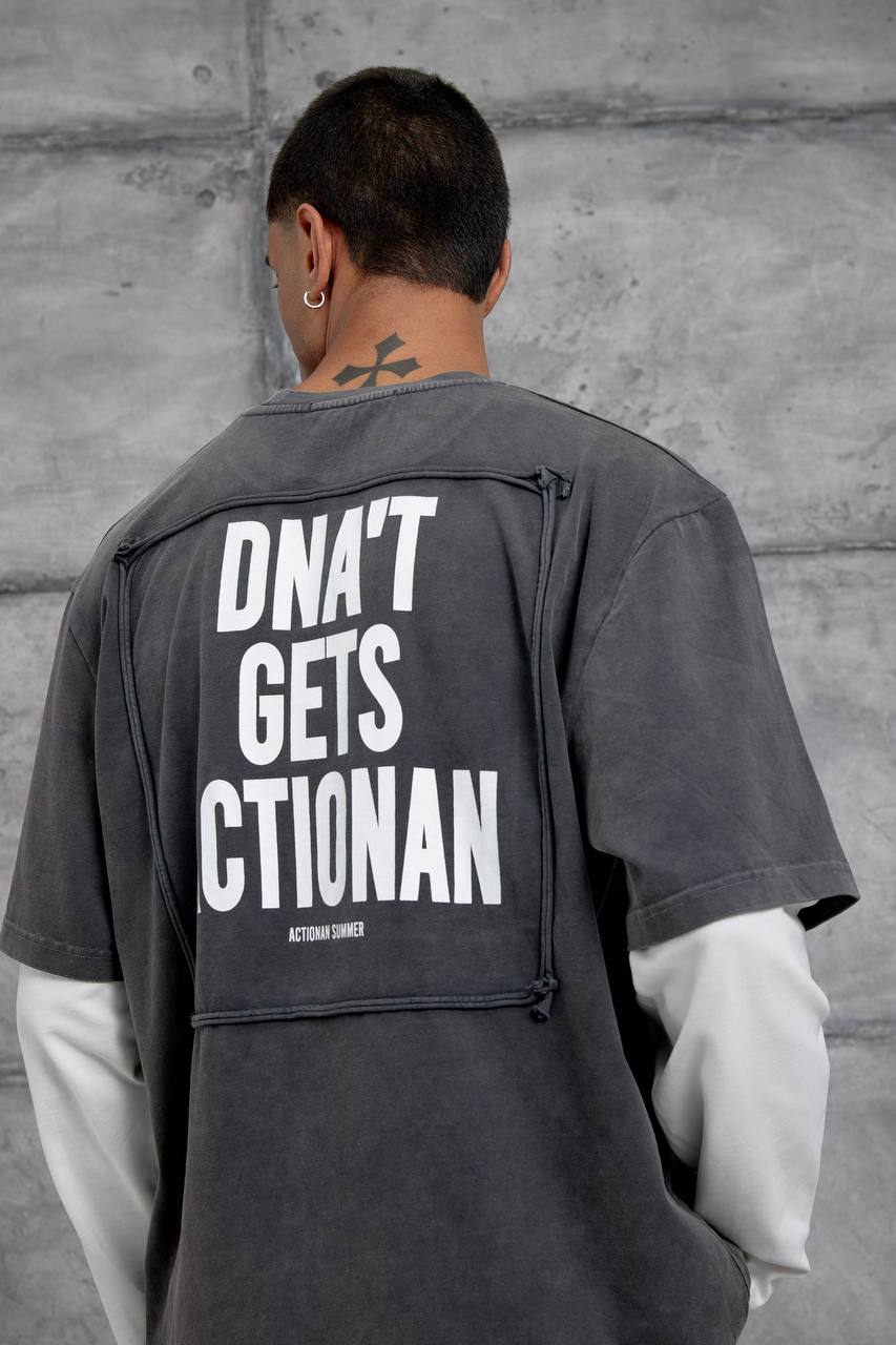 Unisex Layered Graphic T-Shirt – Distressed Boxy Long Sleeve