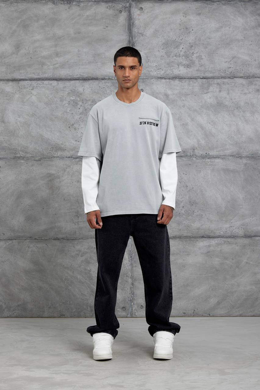 Unisex Layered Graphic T-Shirt – Distressed Boxy Long Sleeve