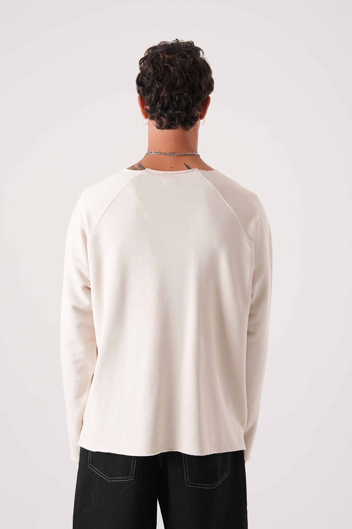 Unisex Oversized Raglan Sweatshirt - Raw Hem Detail