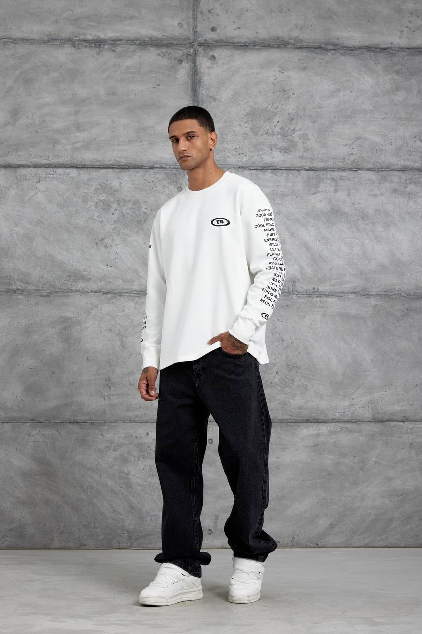 Unisex Text Sleeve Long-Sleeve T-Shirt – Urban Graphic Pullover