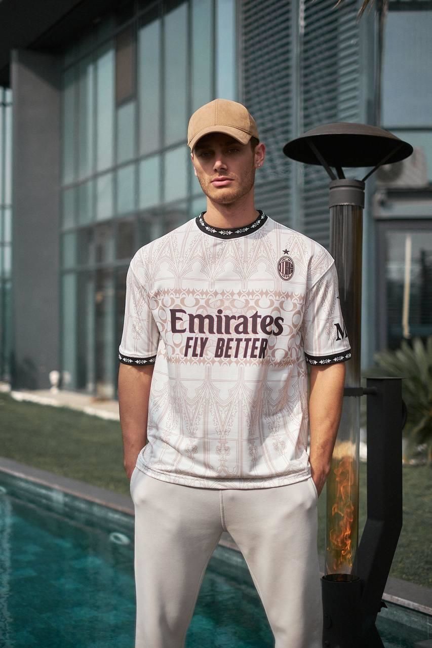 AC Milan Oversized T-shirt with Ribbed Detail