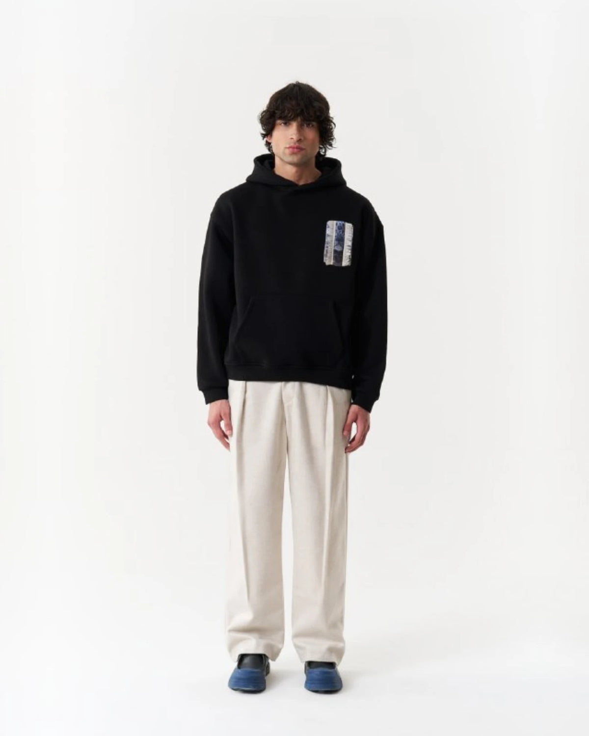 Blue Tile Art Oversized Hoodie in black, photo 1