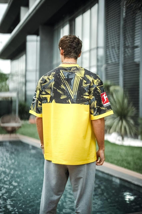 Borussia Dortmund Oversized Logo T-shirt.
