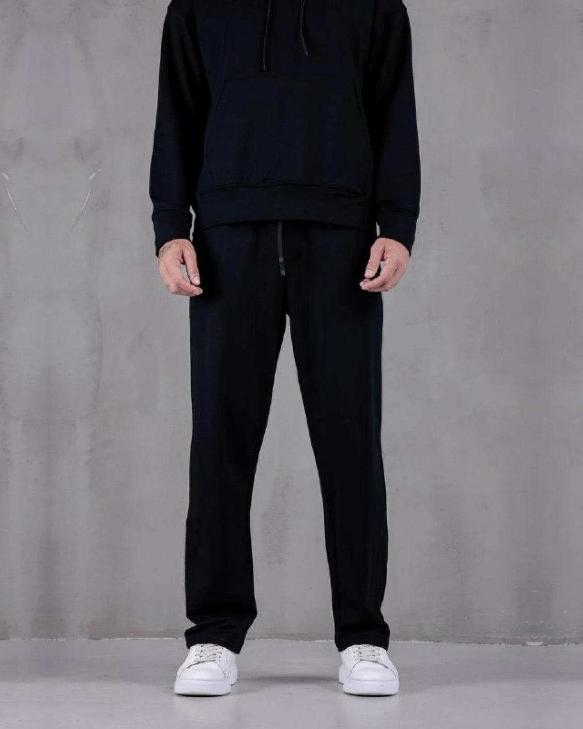 Brushed Oversized Hoodie in black, photo 4