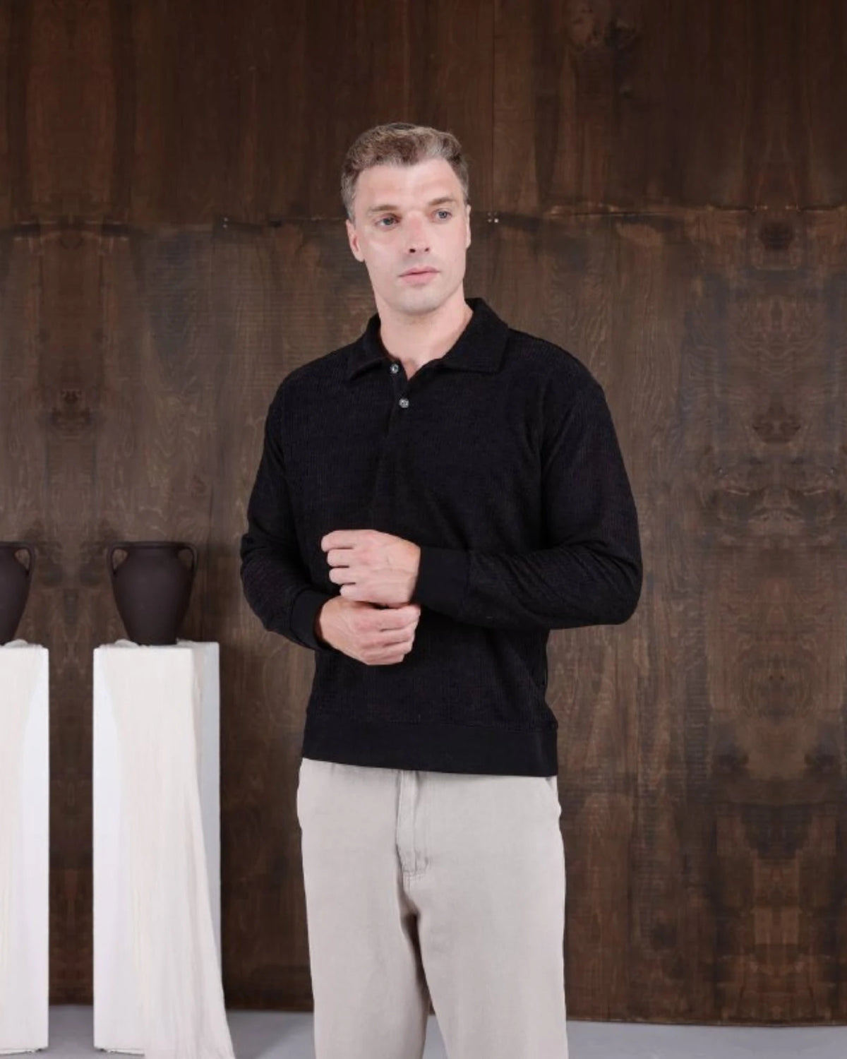 Chenille Polo Collar Sweatshirt in black, photo 1