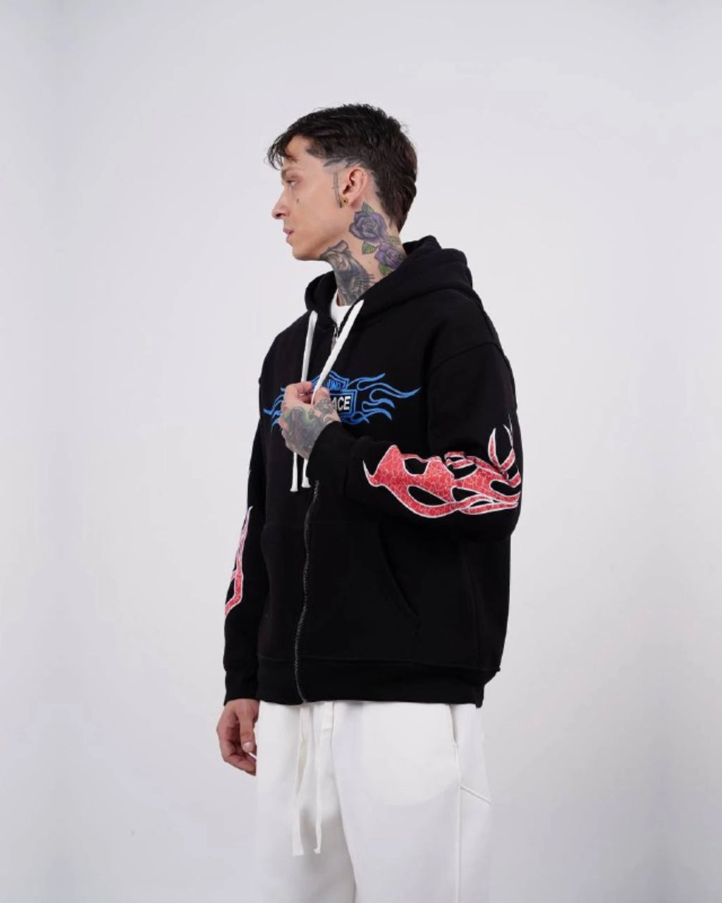 Flame sleeve oversized zip-up hoodie in black, photo 3