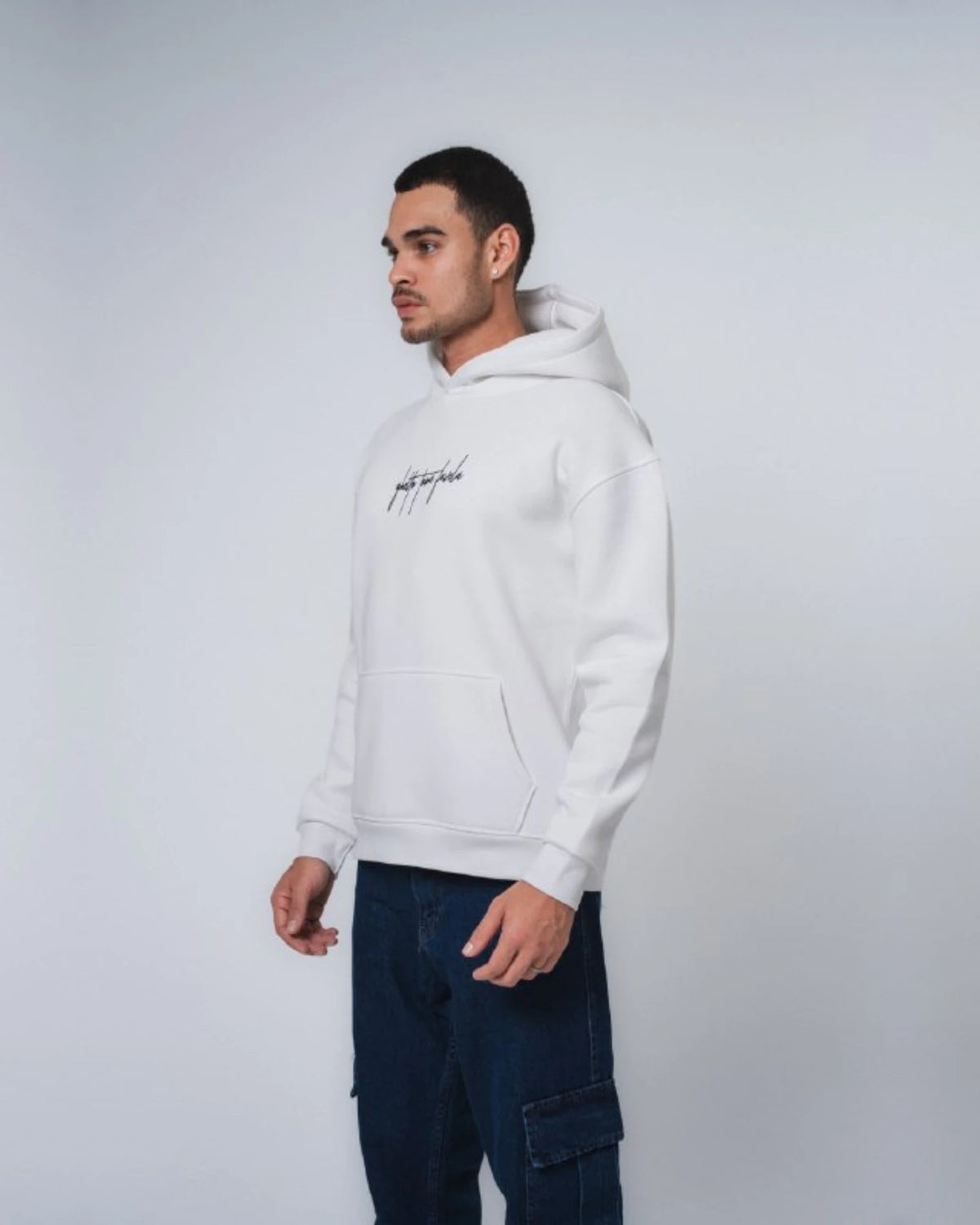 Ghetto Town Favela Oversized Hoodie in white, photo 4