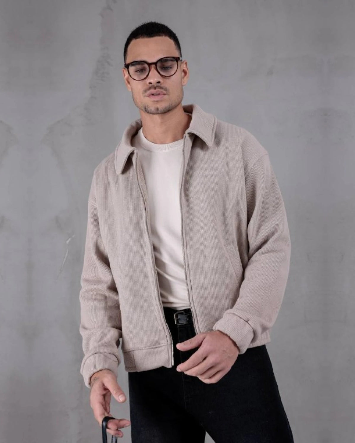 Laminated Waffle Shirt Collar Zip Jacket in ecru, photo 1