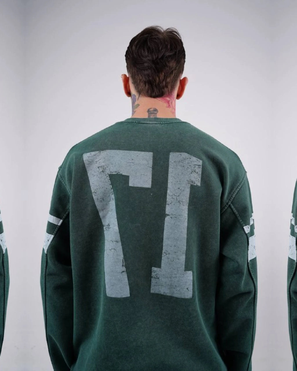 Los Angeles 17 oversized vintage football jersey sweatshirt in forest green, back number print close-up