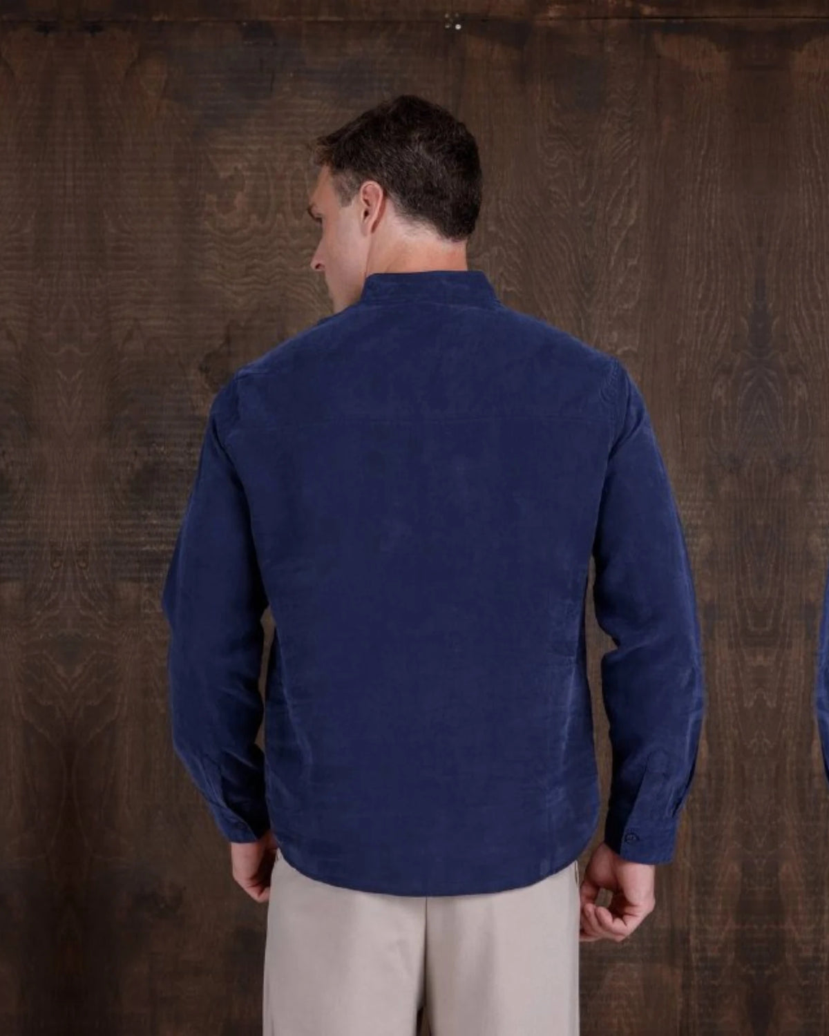 Lyocell Band Collar Shirt in blue, photo 2